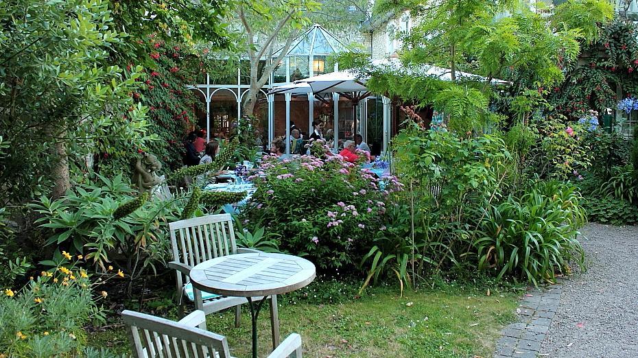 Logis Hotel Les Fuchsias Saint-Vaast-la-Hougue Luaran gambar